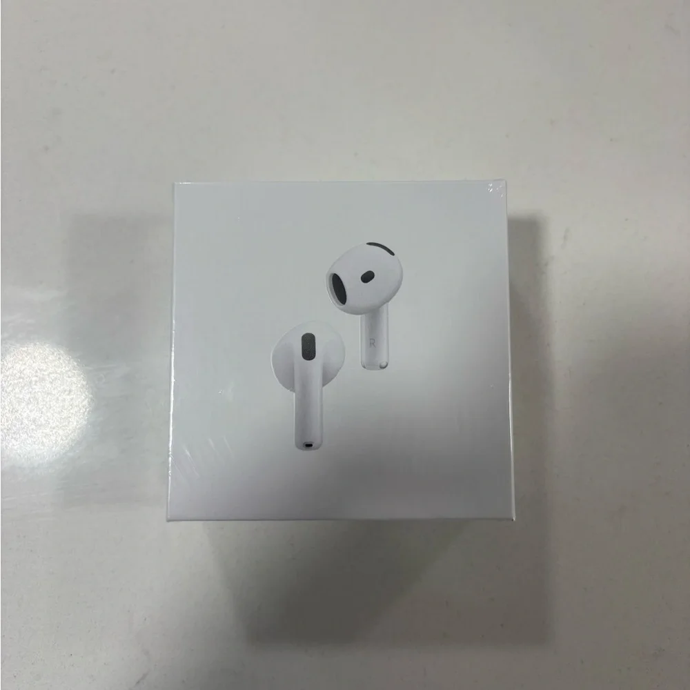 Apple AirPods Active Noice Cancellation